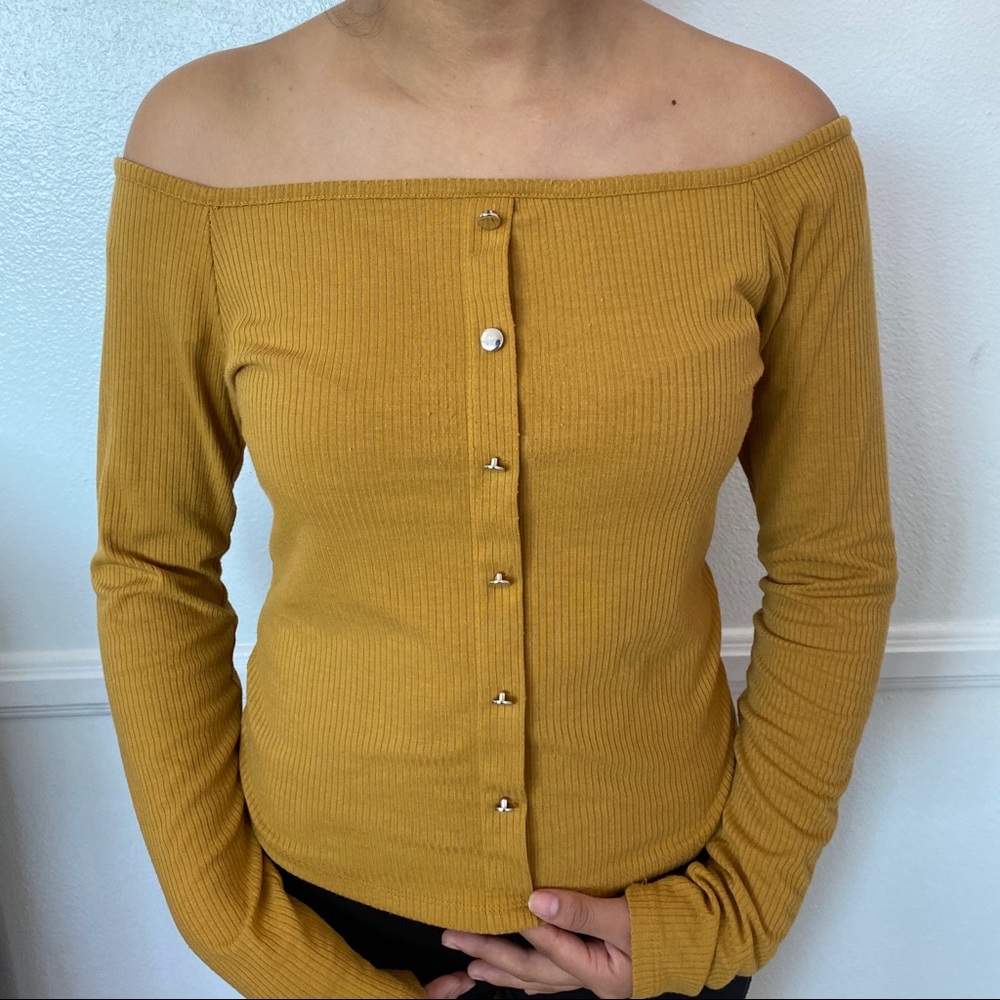 Yellow mustard top!